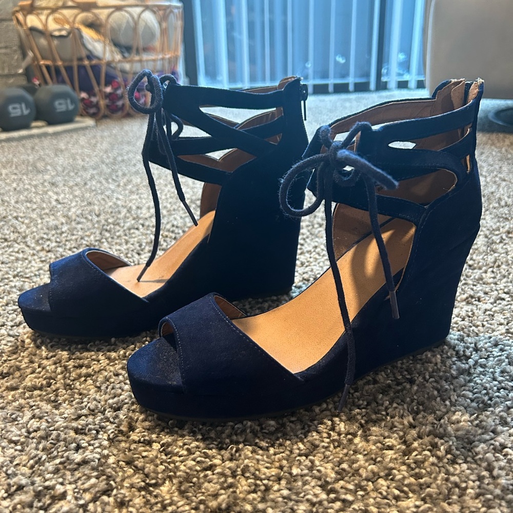 Charlotte Russe Wedges Size 7 Navy Blue